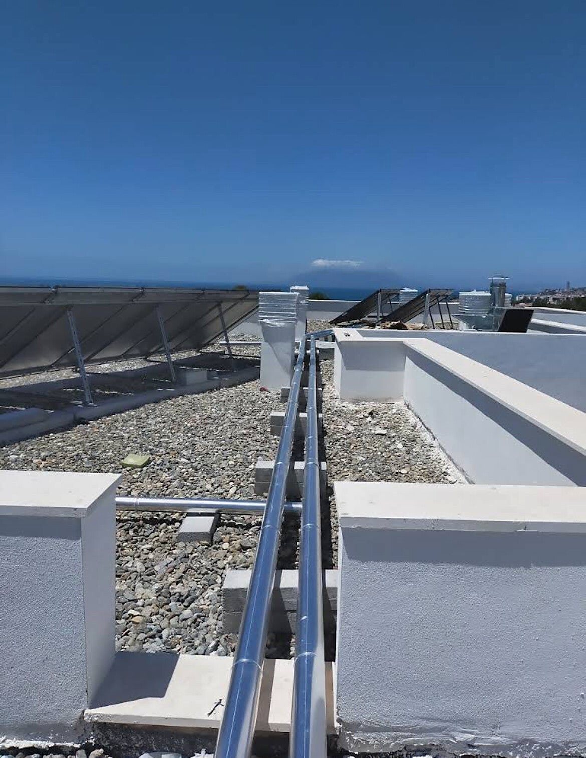Trabajo de Pernia instalaciones fontanería y climatización en Torre del Mar